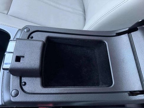 Used 2014 Cadillac SRX Luxury w/ Driver Awareness Package image 54