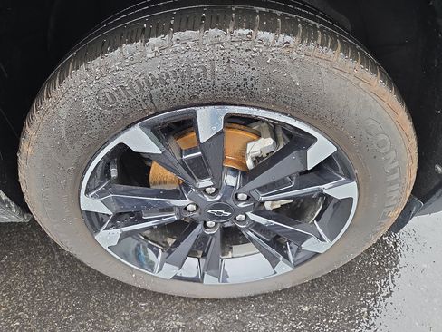 Used 2025 Chevrolet Equinox RS w/ Safety and Technology Package AWD/4WD image 9