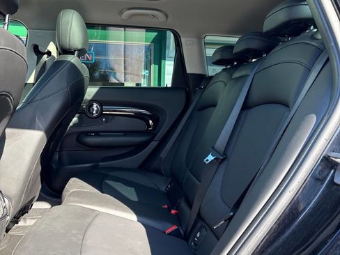 Used 2019 MINI Cooper Clubman S w/ Premium Package image 11