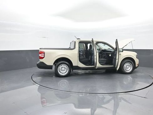 Certified 2025 Ford Maverick XL FWD image 33