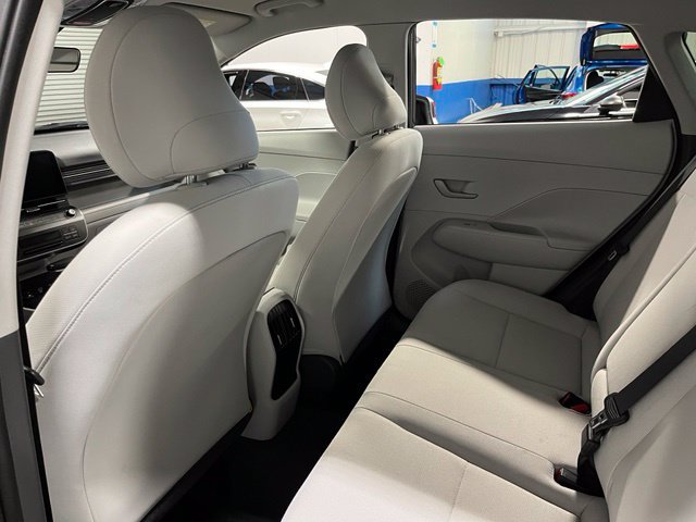 Used 2025 Hyundai Kona SEL AWD/4WD image 17