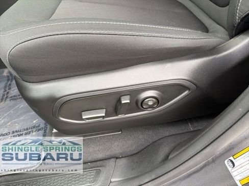 Used 2025 Jeep Grand Cherokee Laredo w/ Luxury Tech Group I image 39