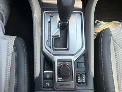Used 2024 Subaru Forester Premium AWD/4WD image 13