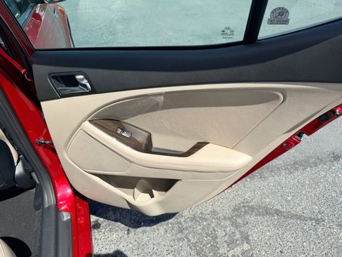 Used 2014 Kia Optima EX FWD image 17