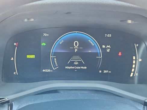 Used 2025 Toyota Camry LE FWD image 17