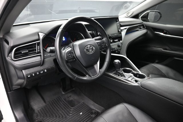 Used 2024 Toyota Camry XSE w/ Navigation Package FWD image 16