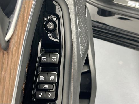 Used 2022 Jeep Grand Cherokee Summit w/ Adv Protech Group IV image 18