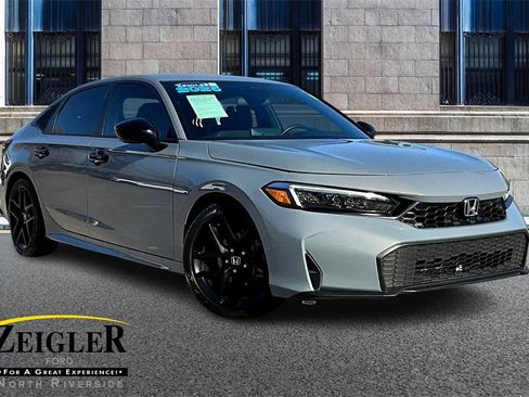 Used 2025 Honda Civic Sport image 1