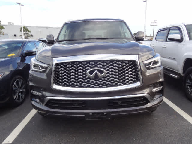 Used 2022 INFINITI QX80 Luxe w/ Cargo Package AWD/4WD image 2