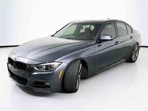 Used 2018 BMW 340i xDrive 340i xDrive w/ Premium Package image 2