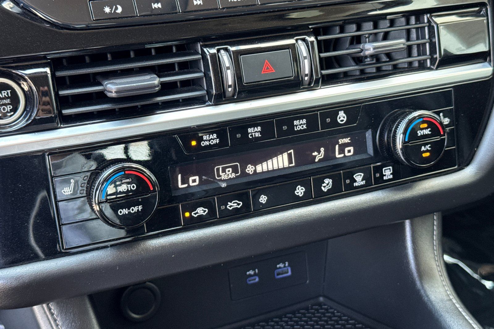 Used 2022 Nissan Pathfinder SL FWD image 28