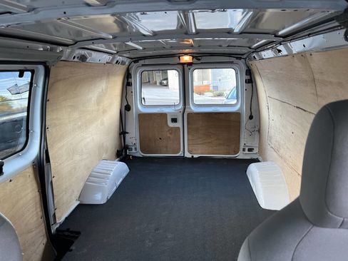 Used 2010 Ford E-150 and Econoline 150 image 20