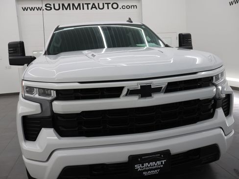 Used 2023 Chevrolet Silverado 1500 RST AWD/4WD image 19