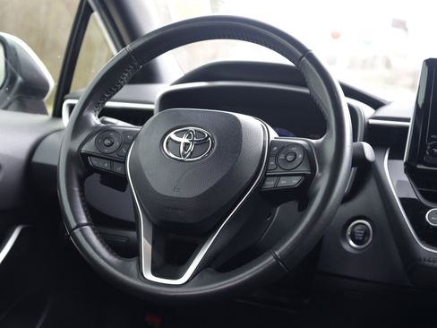 Used 2024 Toyota Corolla XSE image 6