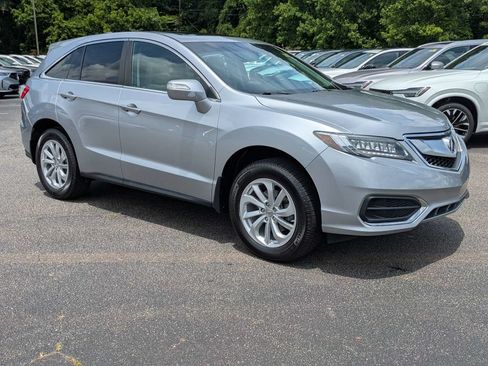 Used 2018 Acura RDX FWD image 2