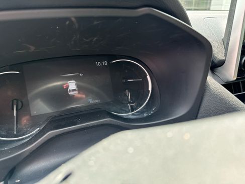 Used 2024 Toyota RAV4 LE FWD image 8