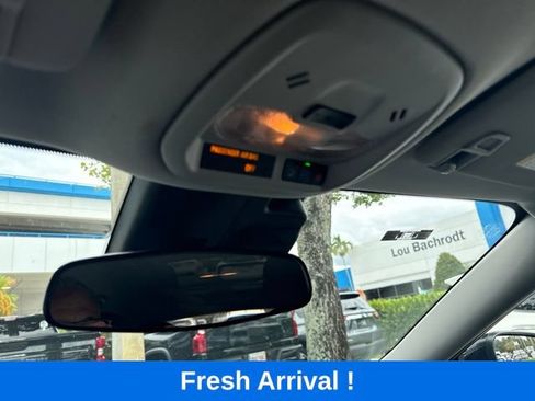 Used 2024 Chevrolet Trax LT FWD image 9