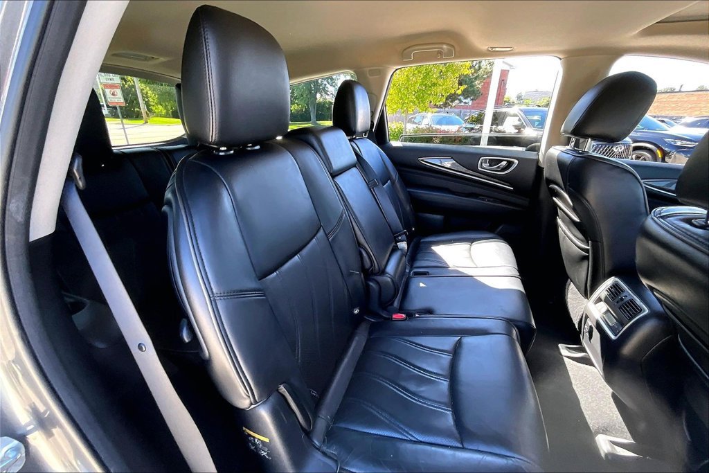 Used 2015 INFINITI QX60 Luxe w/ Premium Plus Package AWD/4WD image 30