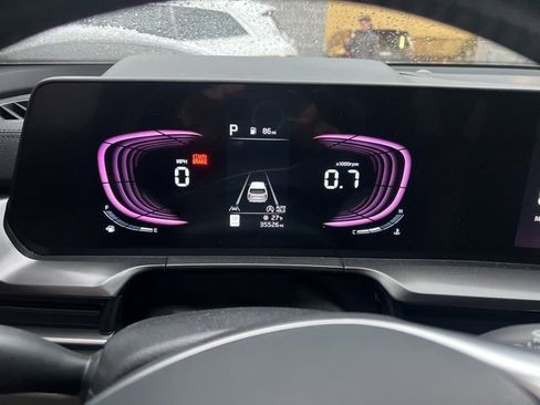 Certified 2024 Kia Telluride S w/ S Sunroof Package image 9