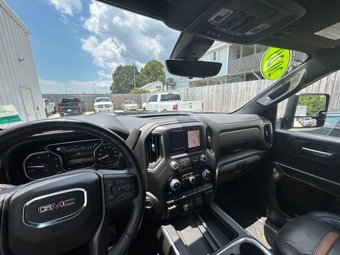 Used 2020 GMC Sierra 2500 AT4 w/ AT4 Premium Package AWD/4WD image 35