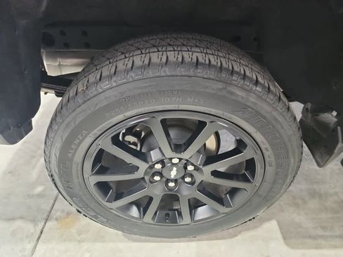 Used 2020 Chevrolet Colorado LT w/ Colorado RST Special Edition image 17