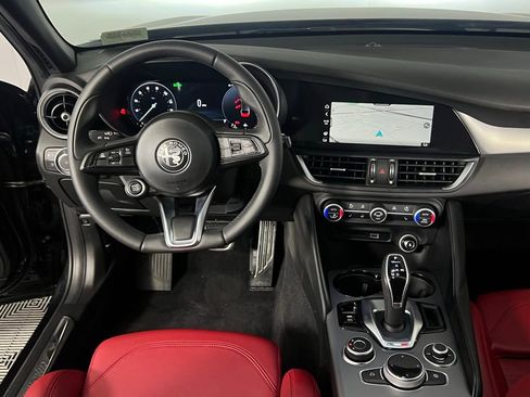 Used 2024 Alfa Romeo Giulia Ti w/ Performance Driving Package image 12