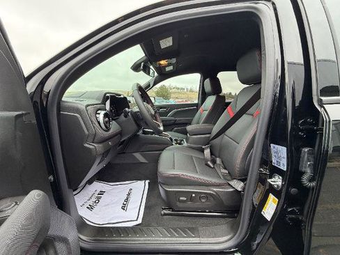 New 2026 Chevrolet Colorado Z71 w/ Technology Package image 2