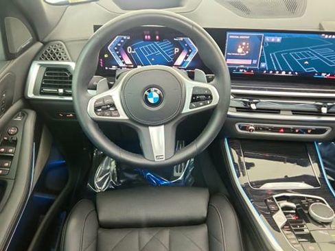 Used 2025 BMW X5 xDrive40i w/ M Sport Package image 37