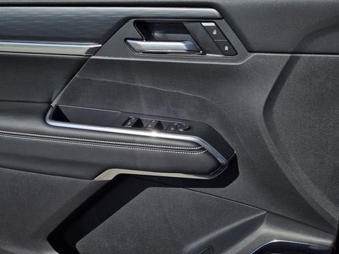 New 2026 GMC Acadia Elevation w/ Black Edition FWD image 17