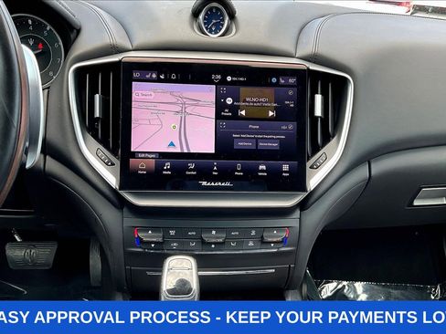 Used 2023 Maserati Ghibli Modena Q4 AWD/4WD image 17