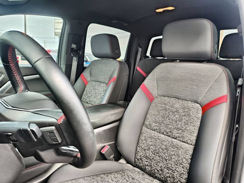 Used 2024 Chevrolet Colorado Z71 w/ Z71 Convenience Package 2 AWD/4WD image 11