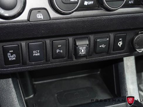 Used 2020 Toyota Tacoma TRD Sport w/ TRD Premium Sport Package image 39