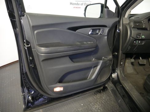 Used 2020 Honda Pilot Touring image 13
