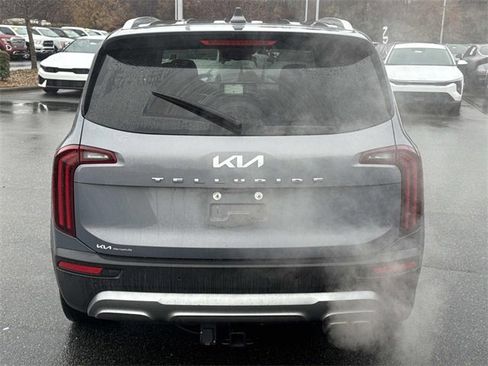 Certified 2022 Kia Telluride EX w/ EX Premium Package image 9