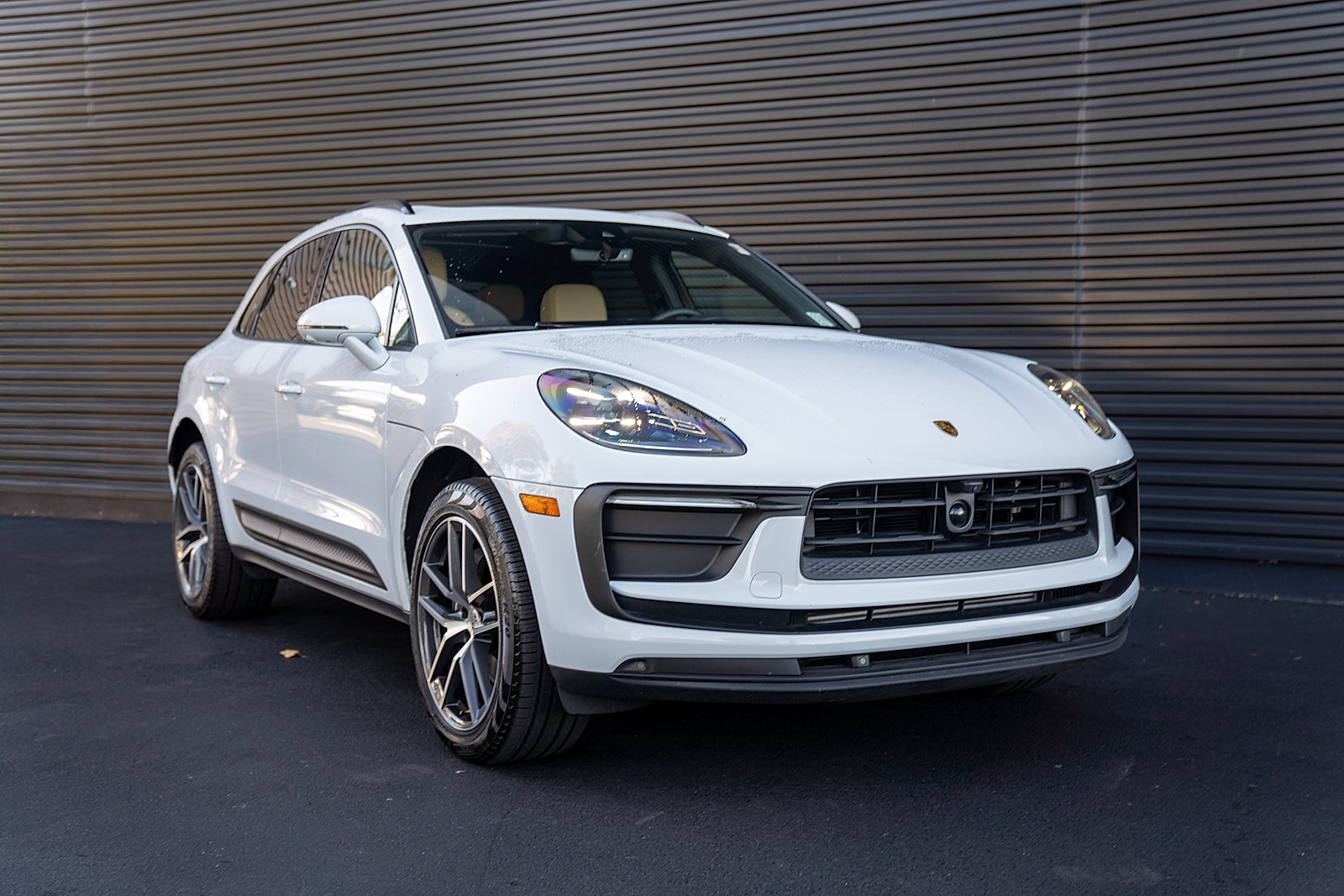 Certified 2026 Porsche Macan AWD/4WD image 26