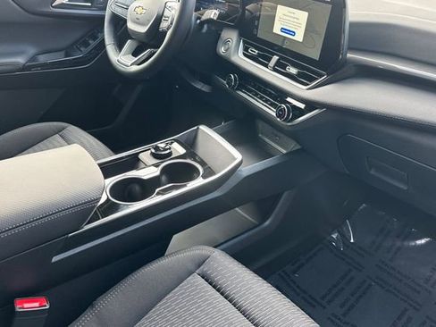 New 2026 Chevrolet Equinox LT image 21