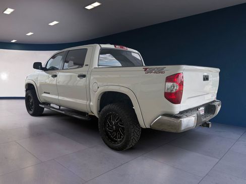 Used 2017 Toyota Tundra SR5 w/ SR5 Upgrade Package RWD image 3