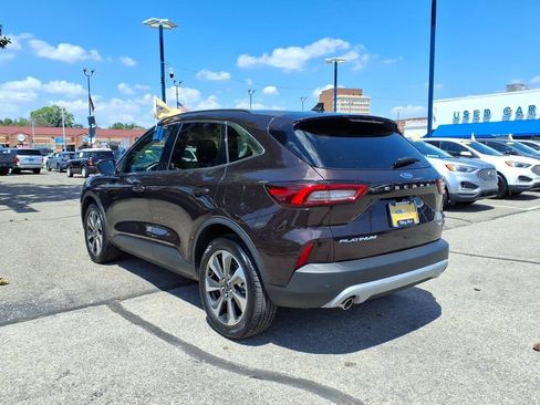Used 2023 Ford Escape Platinum AWD/4WD image 7