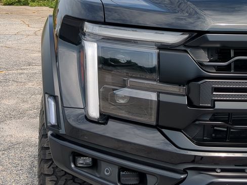 Used 2025 Ford F150 Raptor w/ Equipment Group 803A Raptor R AWD/4WD image 8