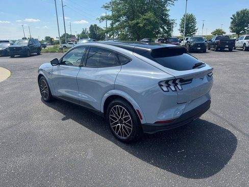 Certified 2025 Ford Mustang Mach-E Premium AWD/4WD image 5
