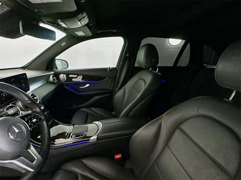 Used 2020 Mercedes-Benz GLC 300 image 22