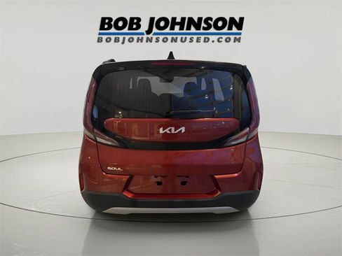 Used 2023 Kia Soul LX image 6