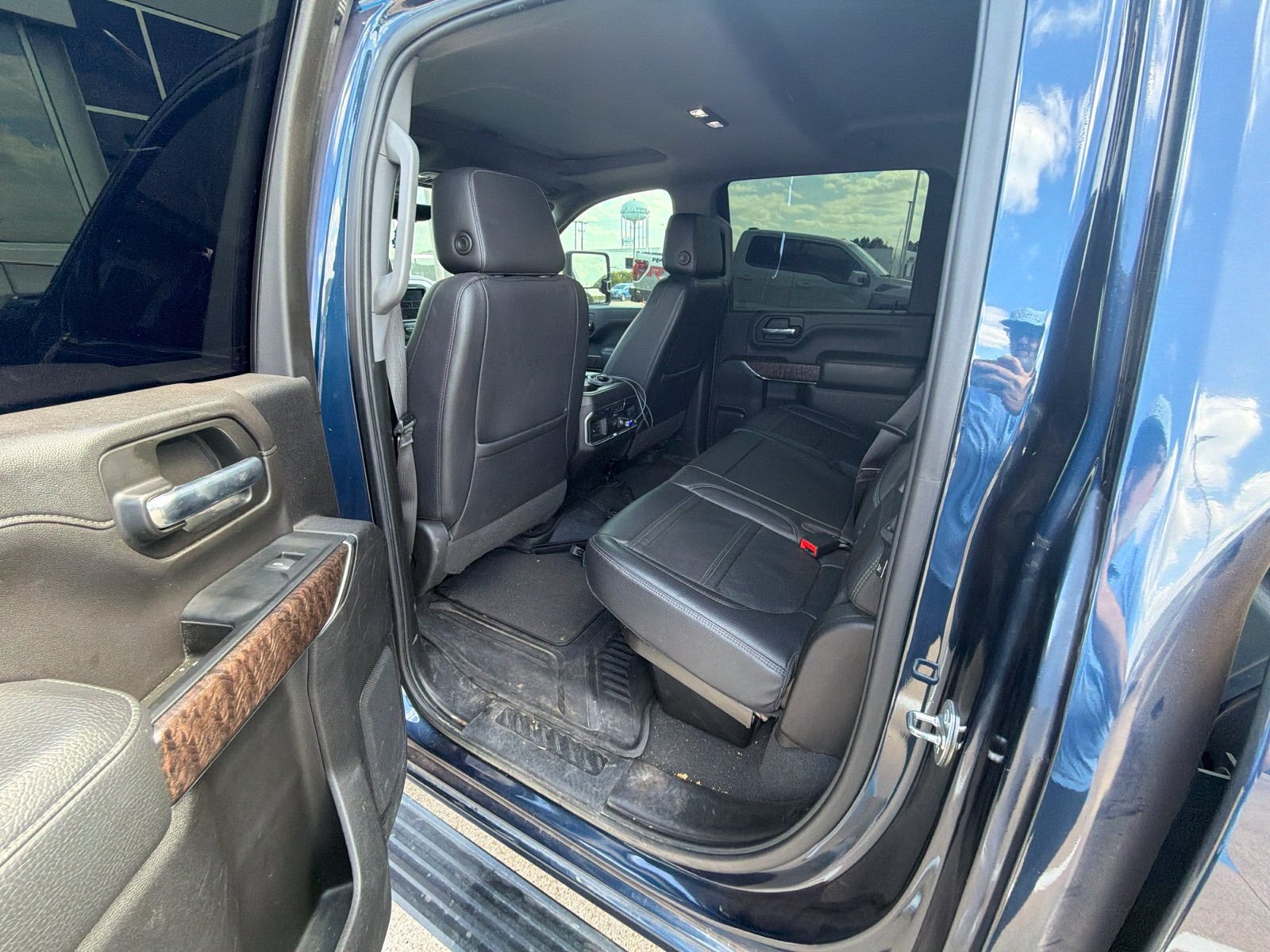 Used 2023 GMC Sierra 3500 Denali w/ Denali Ultimate Package AWD/4WD image 13