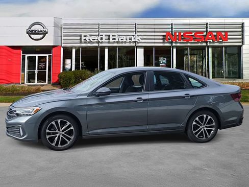 Used 2024 Volkswagen Jetta Sport FWD image 5