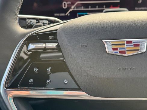 Used 2025 Cadillac Escalade Premium Luxury w/ LPO, Floor Liner Package image 19