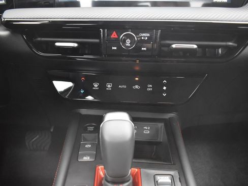 New 2026 Nissan Kicks SR w/ Illumination Package image 11