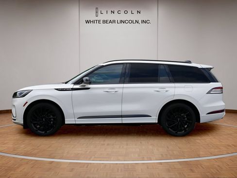 Used 2025 Lincoln Aviator Reserve w/ Equipment Group 201A AWD/4WD image 8