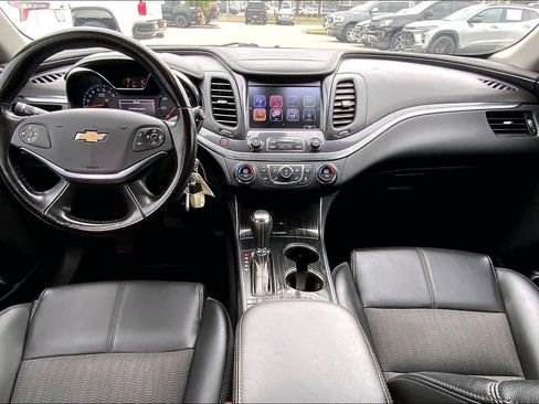 Used 2017 Chevrolet Impala LT image 14