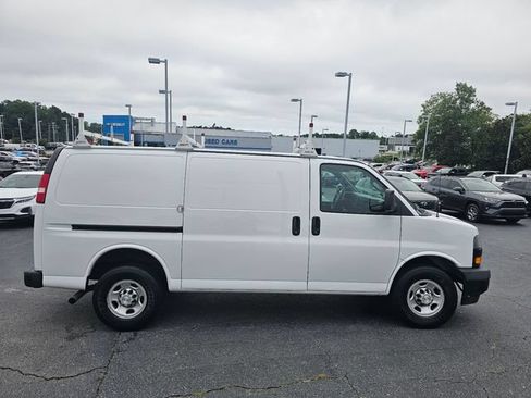 Used 2020 Chevrolet Express 3500 RWD image 9