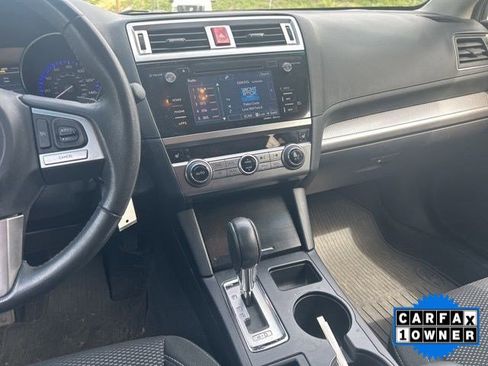 Used 2017 Subaru Outback 2.5i Premium AWD/4WD image 14